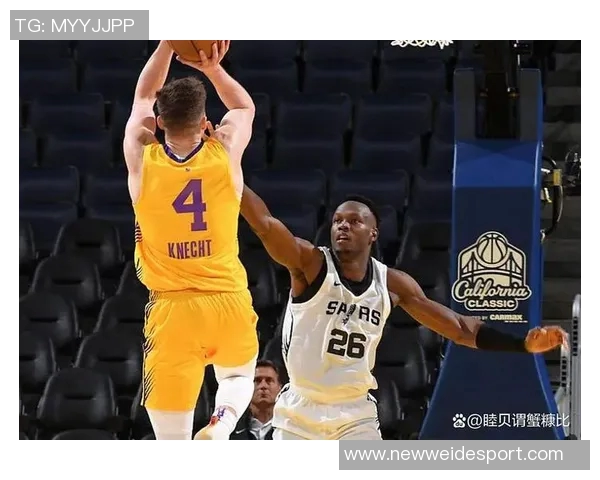 布克外线手感冰凉三分球失准却依然砍下27分助攻表现抢眼 布克外线手感冰凉三分球失准却依然砍下27分助攻表现抢眼