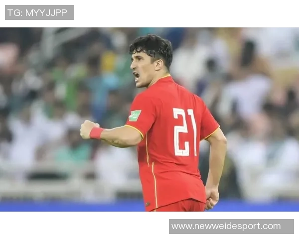 樊振东晒齐达内签名球衣照片期待未来与齐祖共踢足球的美好时刻