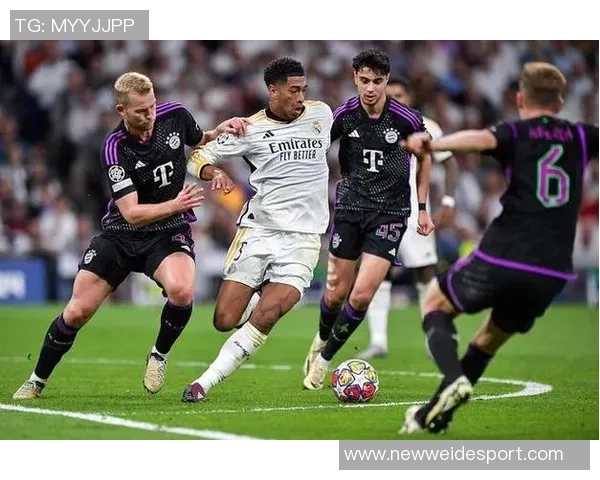 德里赫特成为曼联本赛季英超唯一全勤球员展现后防实力